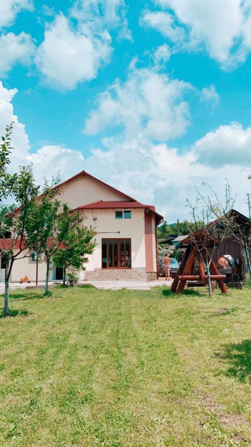 Pensiunea Colt De Rai Corbi Esterno foto