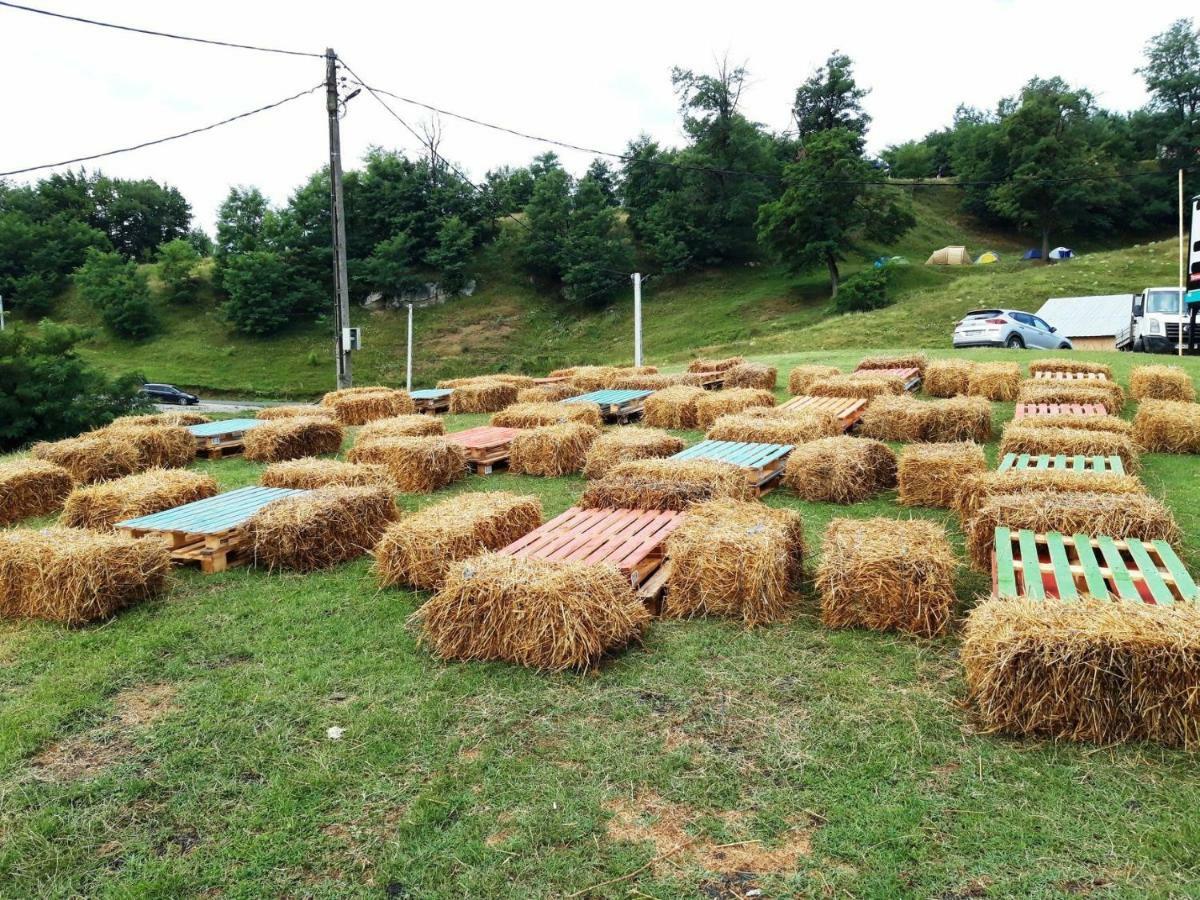 Pensiunea Colt De Rai Corbi Esterno foto