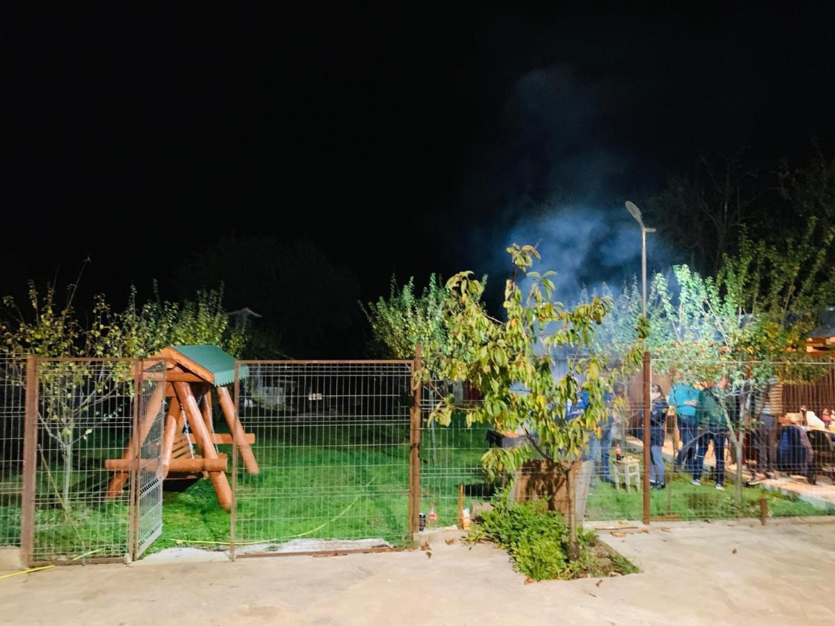 Pensiunea Colt De Rai Corbi Esterno foto